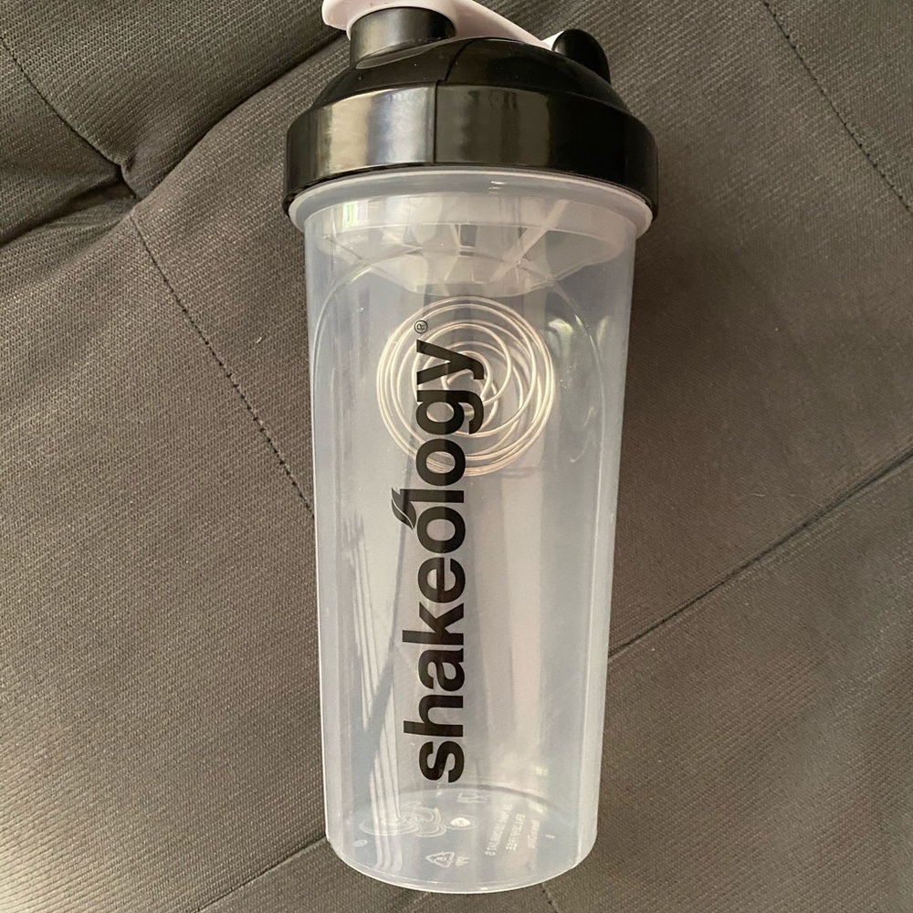 Shaker cup